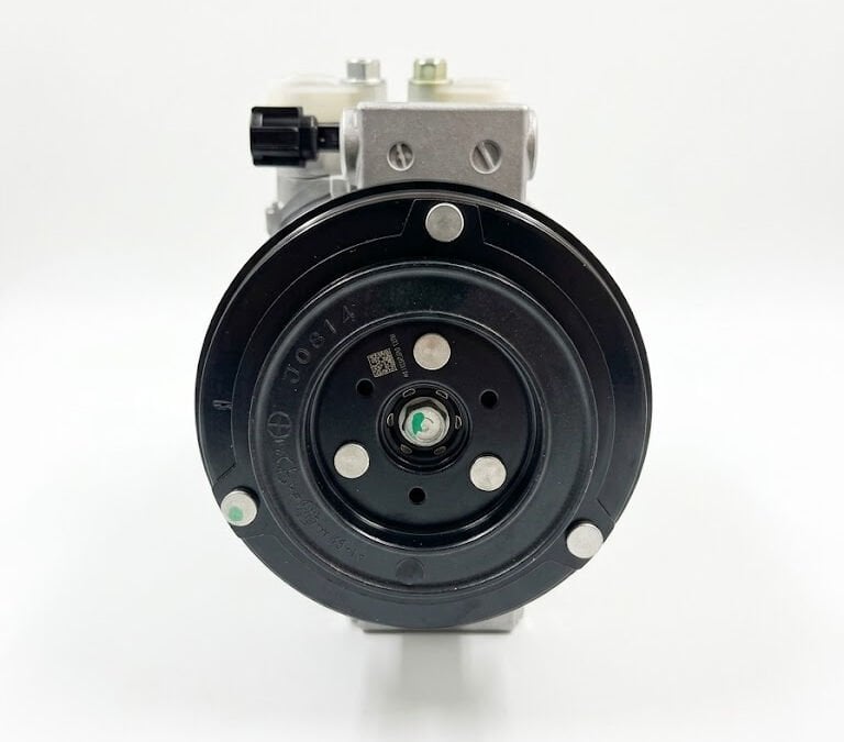 Mercedes X220 & Nissan Navara & Renault Alaskan Klima Kompresörü | Valeo 815481