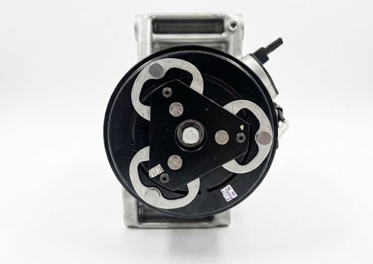 Dacia Duster Klima Kompresörü | Valeo T98082AA