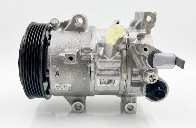 Toyota Corolla & Auris & Avensis & RAV 4 Klima Kompresörü | Denso 447150-4740